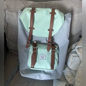 Herschel Blue and teal Retreat Backpack
